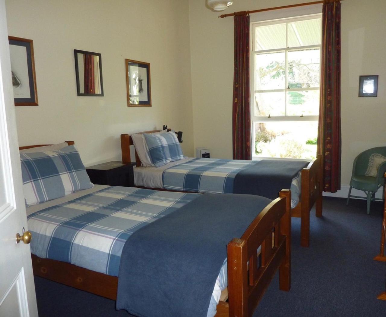Halfmoon Cottage Akaroa Exterior photo