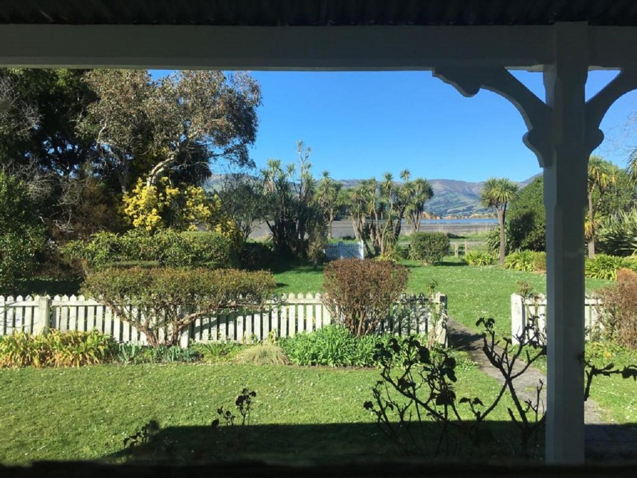 Halfmoon Cottage Akaroa Exterior photo